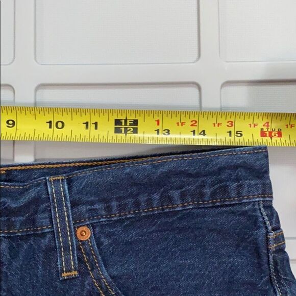 NWOT Levi’s 501 Blue Button Fly Shorts Roll Hem W27 - Picture 9 of 9